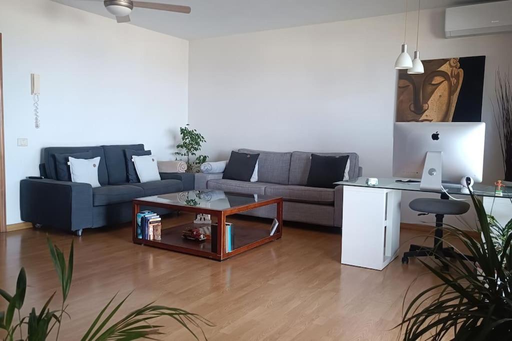 Ocean Views Apartament *